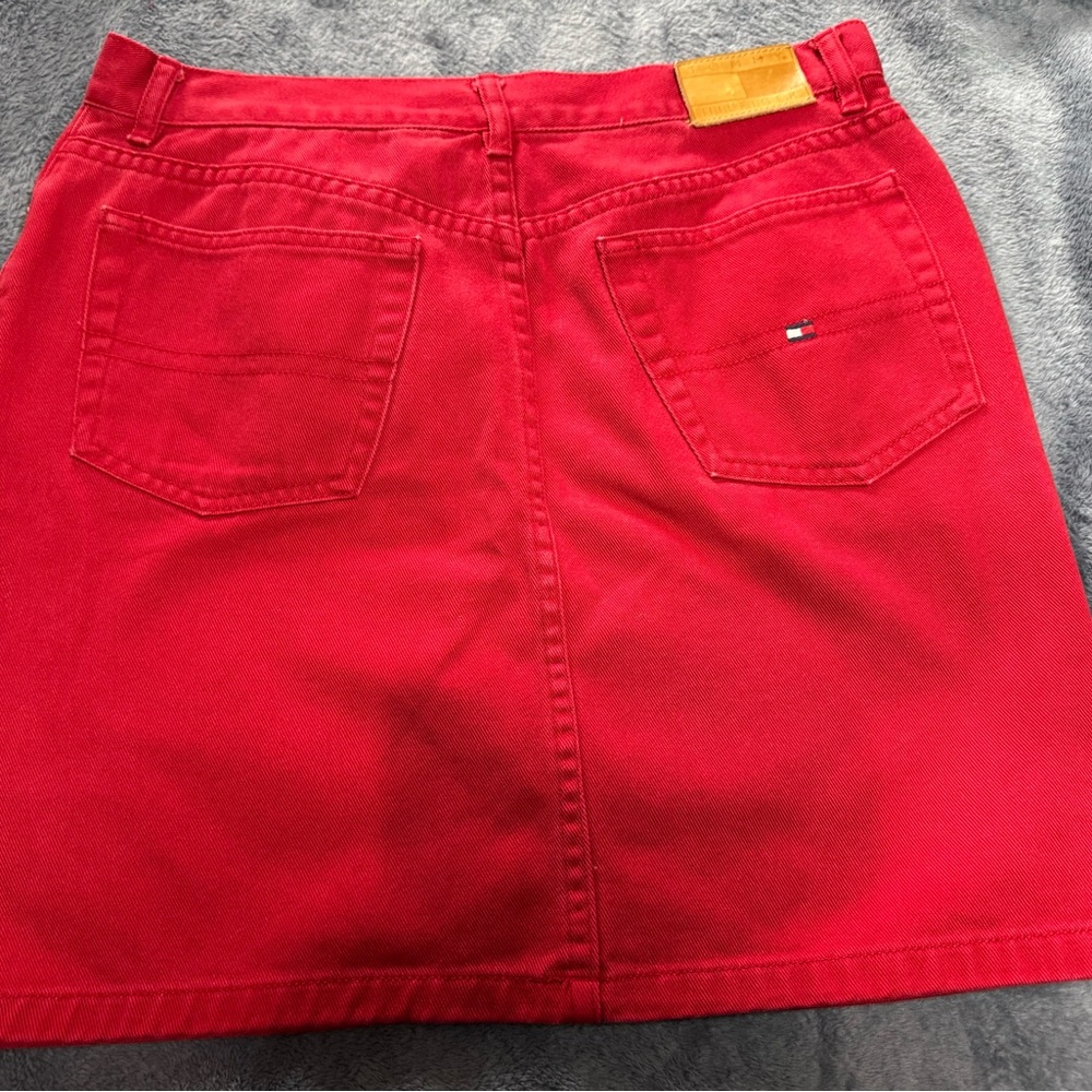 Y2K 90’s Tommy Hilfiger Red Denim Mini Skirt Vintage Flag Logo classic straight